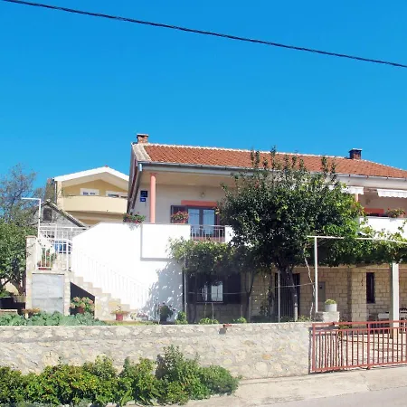 Apartment Milka - Srd413 Maslenica